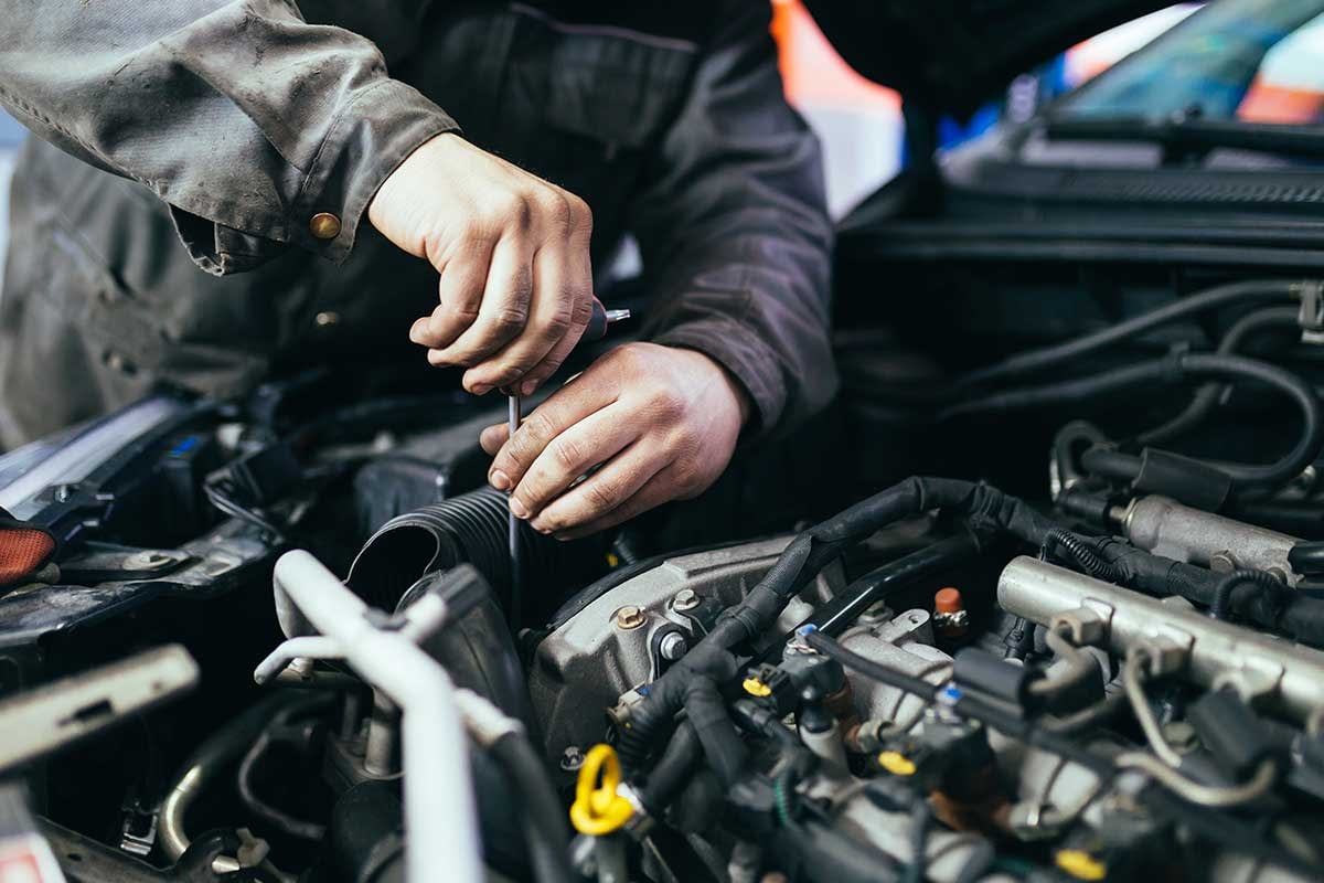 servicing-maintenance Car servicing and maintenance